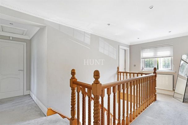6 bedroom detached house to rent - Photo 1