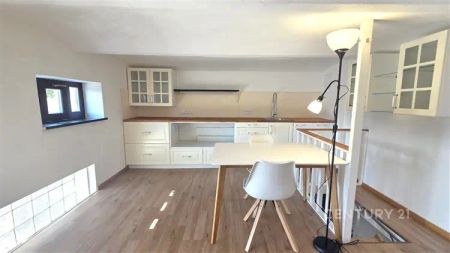 Pronájem ateliéru / kanceláře s garáží a nabíjením pro elektromobil, ul. Dělnická ve Znojmě - Photo 4