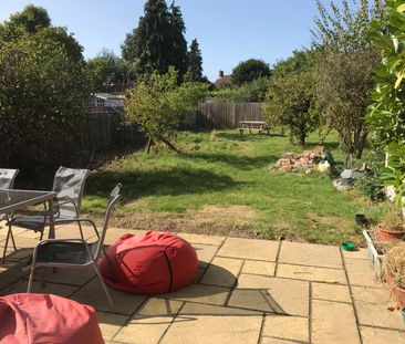 Quiet, peaceful, clean, well-managed house share in Radlett Gillespie - Photo 4