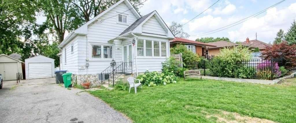 For Lease - 1038 Edgeleigh Avenue, Mississauga, Ontario - Photo 1