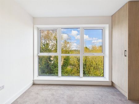 Evergreen, Albany House, Albany Street, Ilkeston, Derbyshire, DE7 - Photo 2