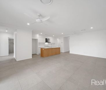 Brand-new construction with contemporary design and finishes - Photo 1