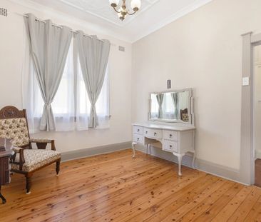 2 Merrenburn Avenue, Naremburn NSW 2065 - House For Rent | Domain - Photo 5