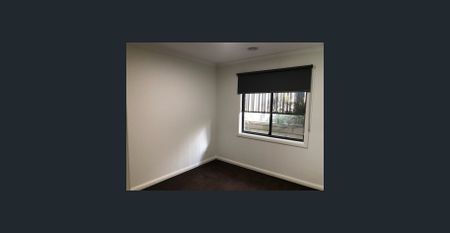 Modern Family Living in the Heart of Thurgoona - Photo 4