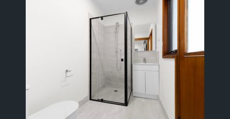 New Renovation and Furnished in Prime Glen Waverley Location - Photo 5