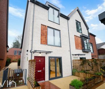 4 bedroom townhouse to rent - Photo 1