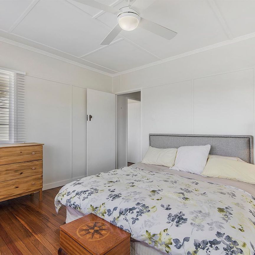 23 Hartland Street, Manly West. - Photo 1