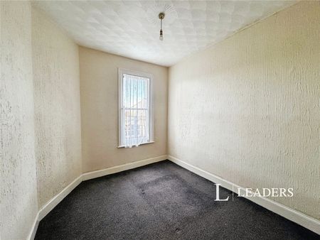 2 bedroom apartment to rent Regent Road, Great Yarmouth, NR30 - Photo 3