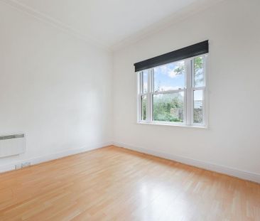 Studio to rent - Photo 6