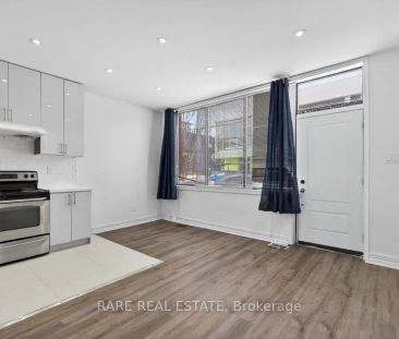 488 Oakwood Avenue #Front Unit - Photo 1