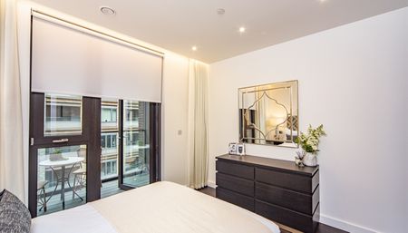 Impressive interior-designed two-bedroom apartment in Thornes House, Nine Elms, London SW11 - Photo 5