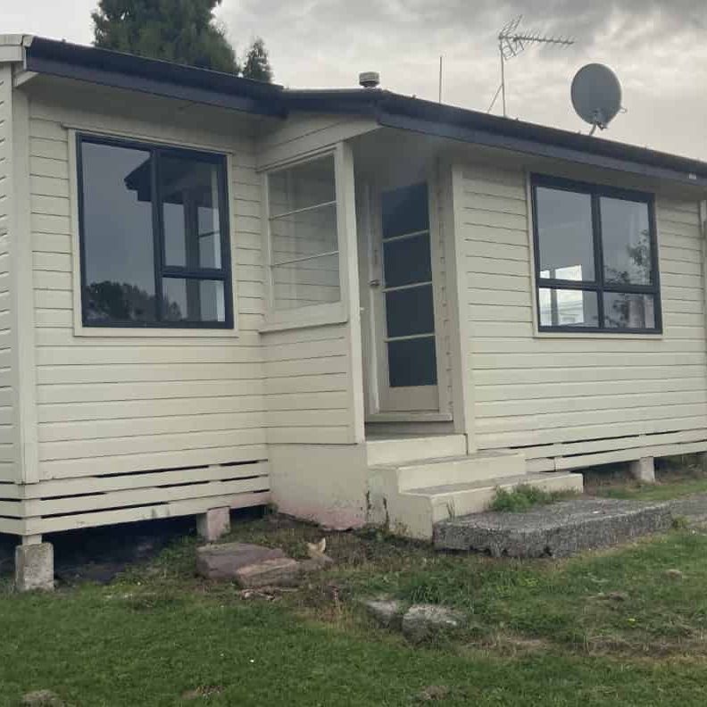 House on the hill - Photo 1