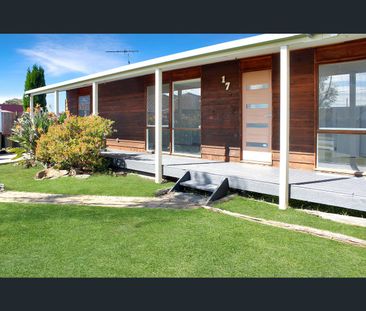 10 Miramar Drive, Armstrong Creek, Vic 3217 - Photo 3