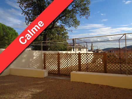 Location Appartement 2 pièces 46m² DRAGUIGNAN 83300 - Photo 4