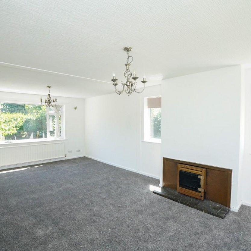 3 bed House - Detached for Rent - Photo 1