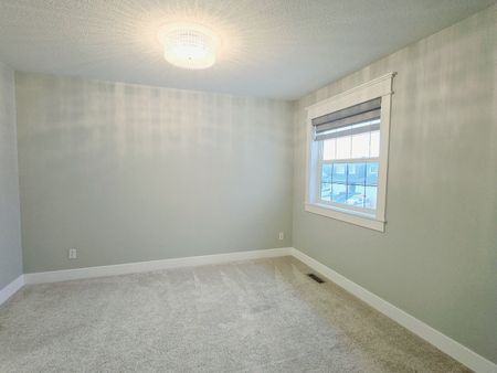 296 Taracove Estate Drive Northeast, Calgary - Photo 2