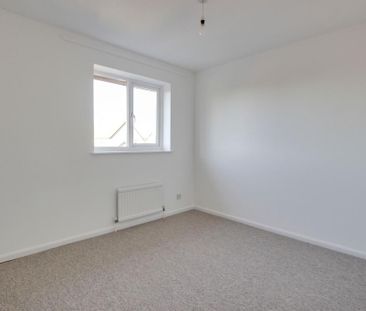 4 bedroom terraced house to rent - Photo 6