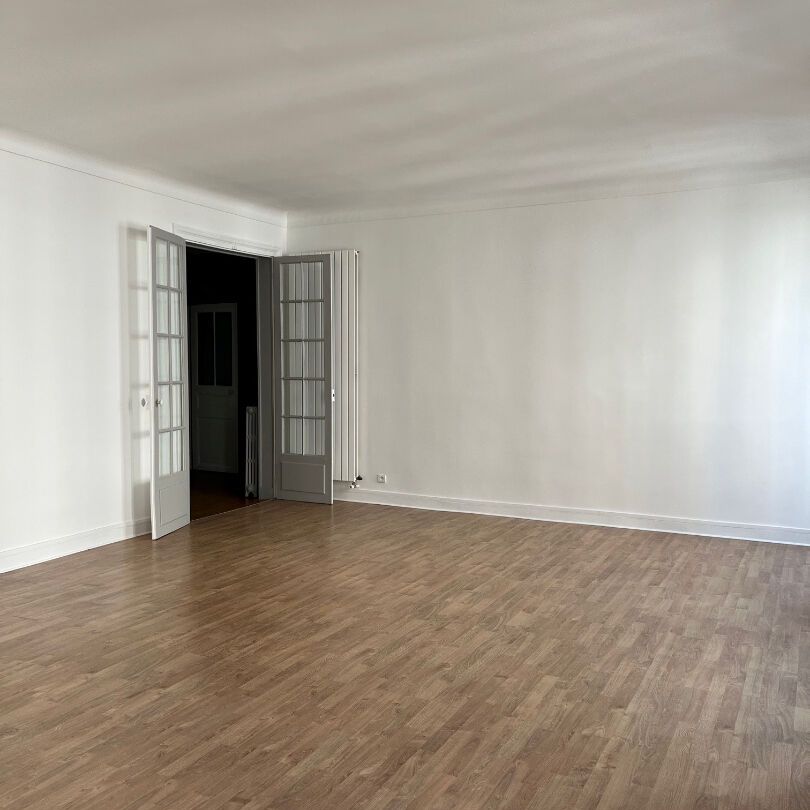 Location Appartement 5 pièces 103m² - Photo 1