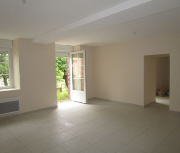 Maison - 3 pièces - 87,87 m² - Saint-Ouën-des-Toits - Photo 1