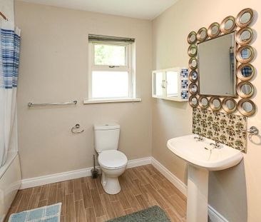 422 Belfast Road, Ballyrobert, Bangor, BT19 1UE - Photo 5