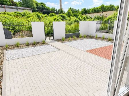 Krásný, nový byt 2+kk s vlastní zahradou v moderním rezidenčním komplexu, Vamberk, Komenského, k pronájmu ihned - Фото 3