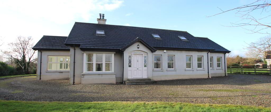 33 Lough Road, Magherafelt, BT45 6LW - Photo 1