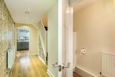 3 bedroom terraced house to rent - Photo 3