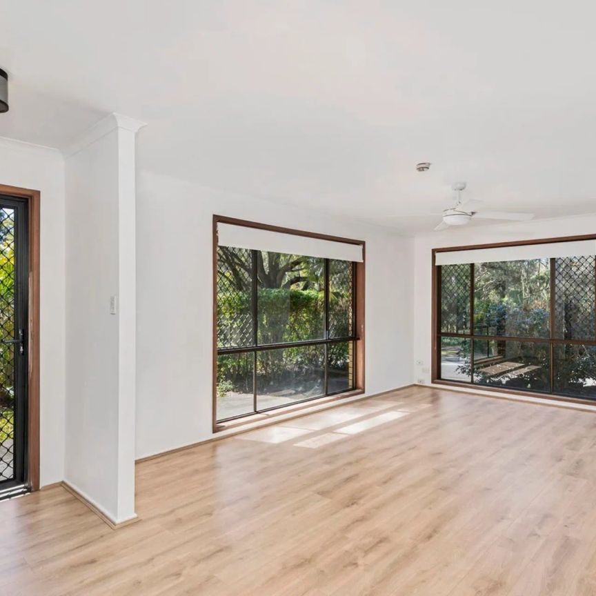 Charming Suburban Family Home: Perfect Blend of Tranquillity and Convenience! - Photo 1