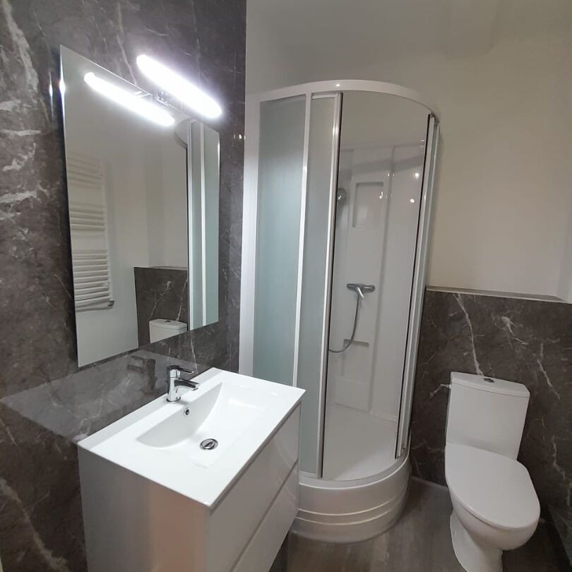 F2 ENTIEREMENT RENOVE - PROCHE RIVES DE L'ORNE - Photo 1