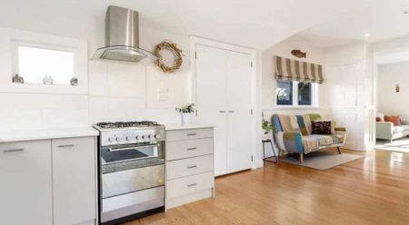 Classic Character Meets Modern Living - Photo 5