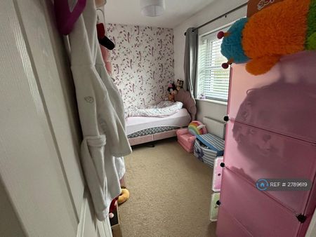 3 bedroom detached house to rent - Photo 5