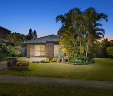 Peaceful & Private 3-Bed Home with Side Access & Serene Views - Photo 6