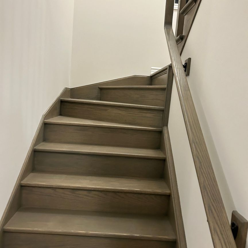 For Lease - 58 Bradley Avenue, Welland, Ontario - Photo 1