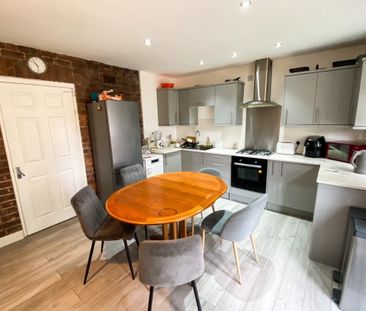 The Newry, LEICESTER - Photo 2