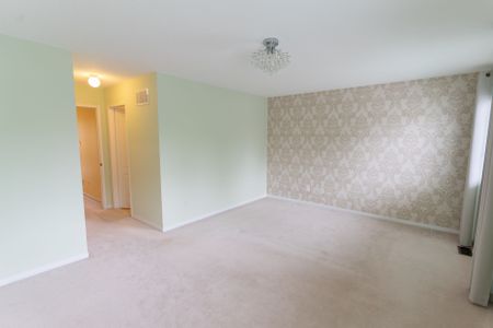 For Lease - 2151 Forest Gate Park, Oakville, Ontario - Photo 3