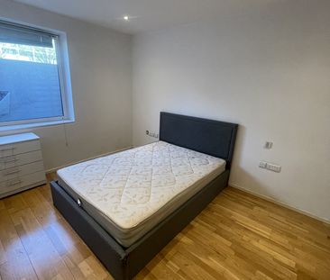 1 Bed Flat, Headlam Street, E1 - Photo 5