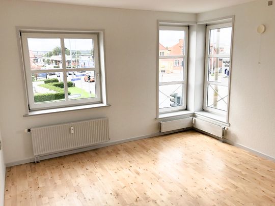 Hyggelig 2 værelses lejlihged beliggende i Gøls Minde, Skalborg med et dejligt lukket gårdmiljø. - Photo 1