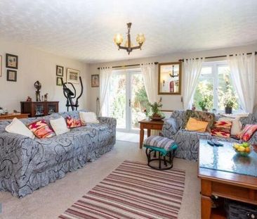 4 bedroom detached house to rent - Photo 1