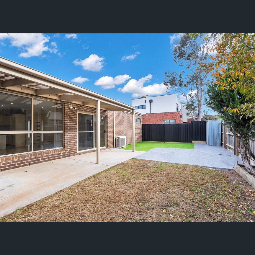 8 Lunn Court, Altona Meadows, Vic 3028 - Photo 1