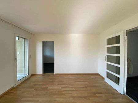 3.5 Zimmer, 84 m², 2. Stock - Photo 3