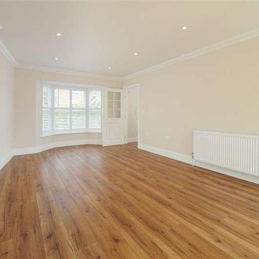 St Pauls Court, Lynstead, ME9 - Photo 1