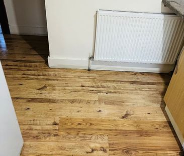 1 Bed Flat, Barking Road, E6 - Photo 3