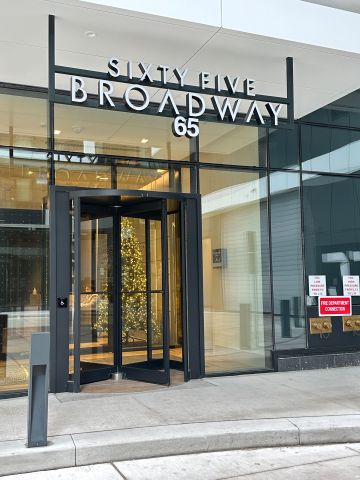 For Lease - 65 Broadway Avenue, Toronto, Ontario - Photo 4