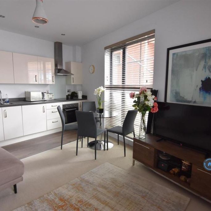2 bedroom flat to rent - Photo 1