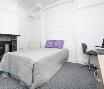 11 St Ignatius Square, PR1 1TT - Photo 3