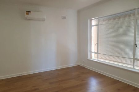 Newly Renovated 3-Bedroom Home for Rent in Seaton - Photo 4