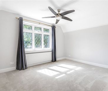 Chestnut Drive, Englefield Green, Egham, Surrey, TW20 0BJ - Photo 5