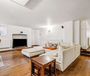 Spacious two bedroom apartment in the centre of Richmond - Photo 5