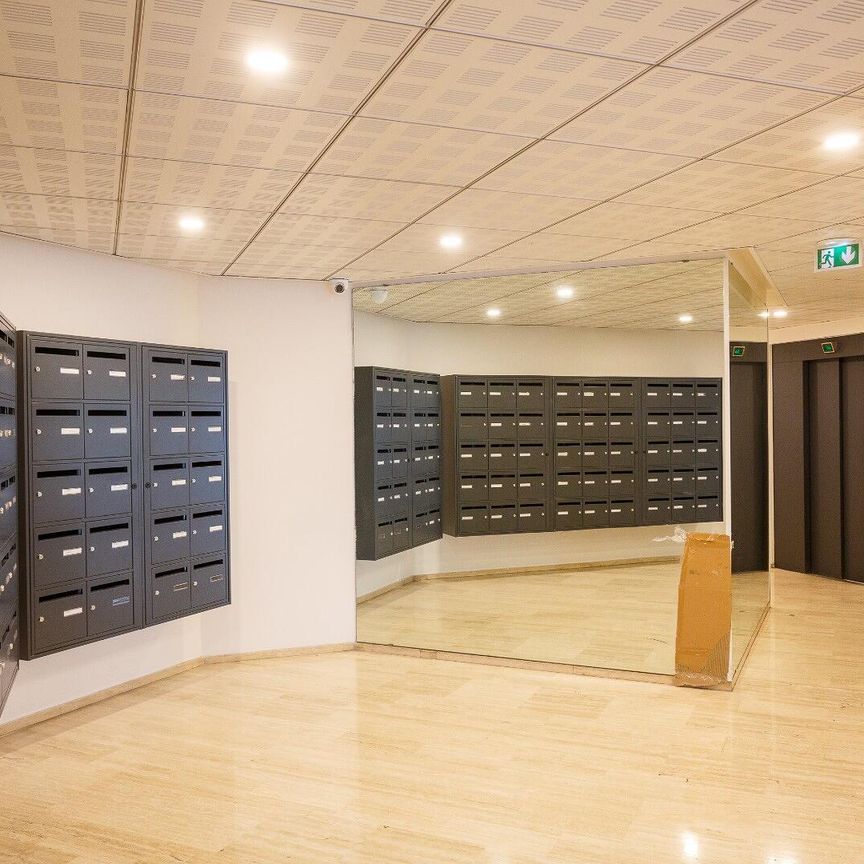 location Appartement T1 DE 40m² À PARIS - Photo 2