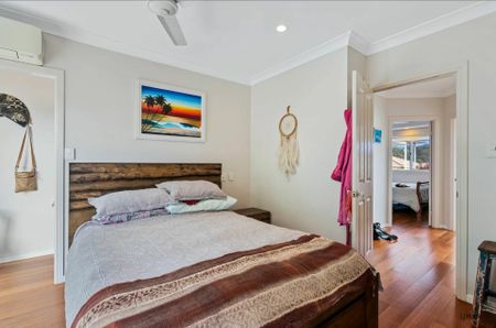 MODERN FULLY FURNISHED 3 BEDROOM TOWNHOUSE - Photo 5